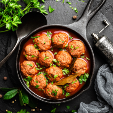 Cooked Beef Meatballs in Italian Napoli Sauce 10 x 1 kg Cartons